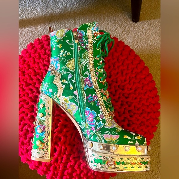 Green Goddess EVA Boots by Azalea Wang - Picture 3 of 8